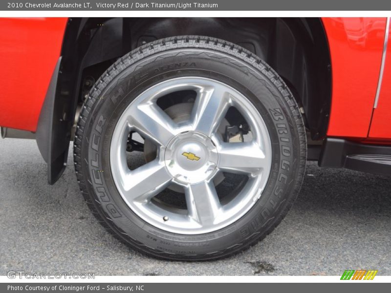Victory Red / Dark Titanium/Light Titanium 2010 Chevrolet Avalanche LT