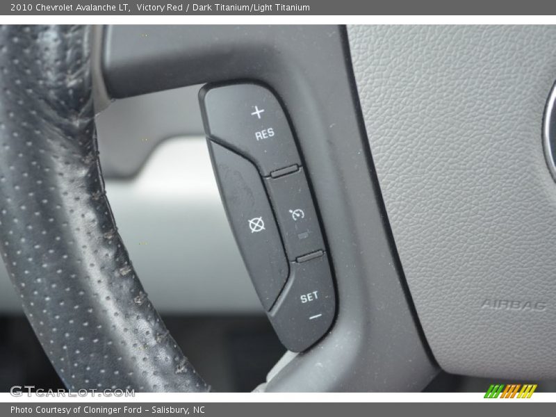 Victory Red / Dark Titanium/Light Titanium 2010 Chevrolet Avalanche LT