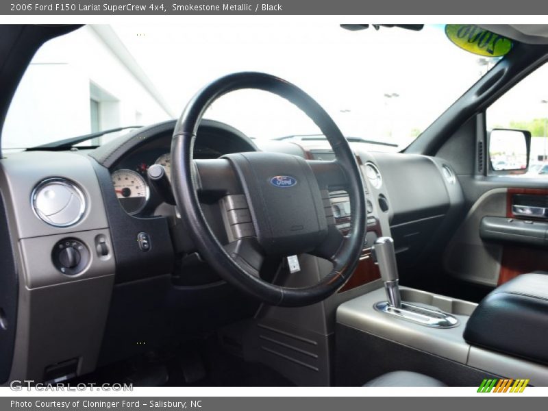 Smokestone Metallic / Black 2006 Ford F150 Lariat SuperCrew 4x4
