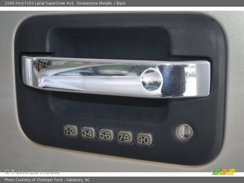 Smokestone Metallic / Black 2006 Ford F150 Lariat SuperCrew 4x4