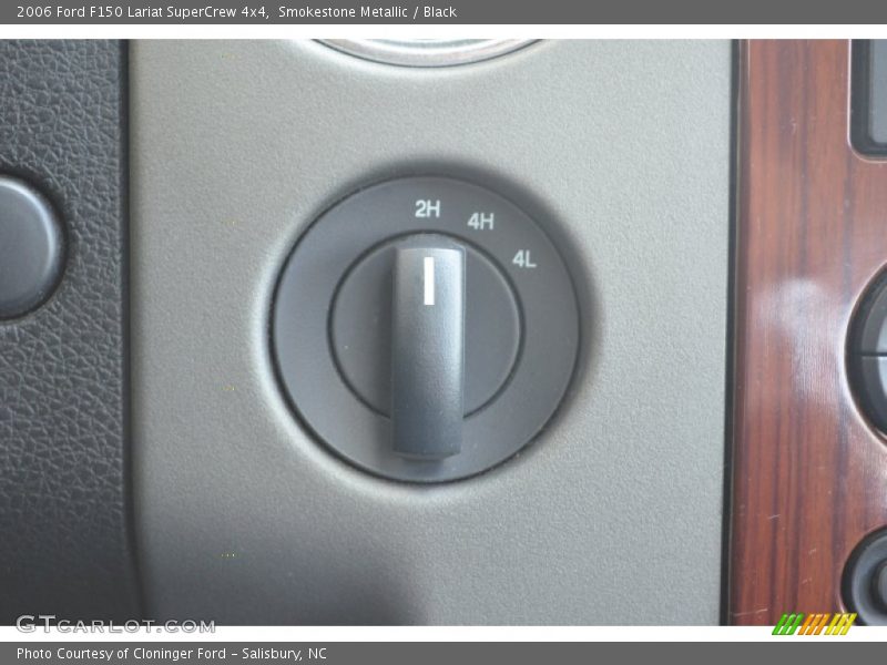 Smokestone Metallic / Black 2006 Ford F150 Lariat SuperCrew 4x4