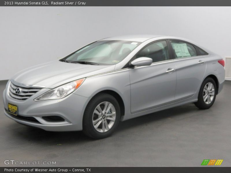 Radiant Silver / Gray 2013 Hyundai Sonata GLS