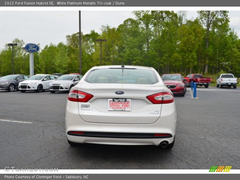 White Platinum Metallic Tri-coat / Dune 2013 Ford Fusion Hybrid SE