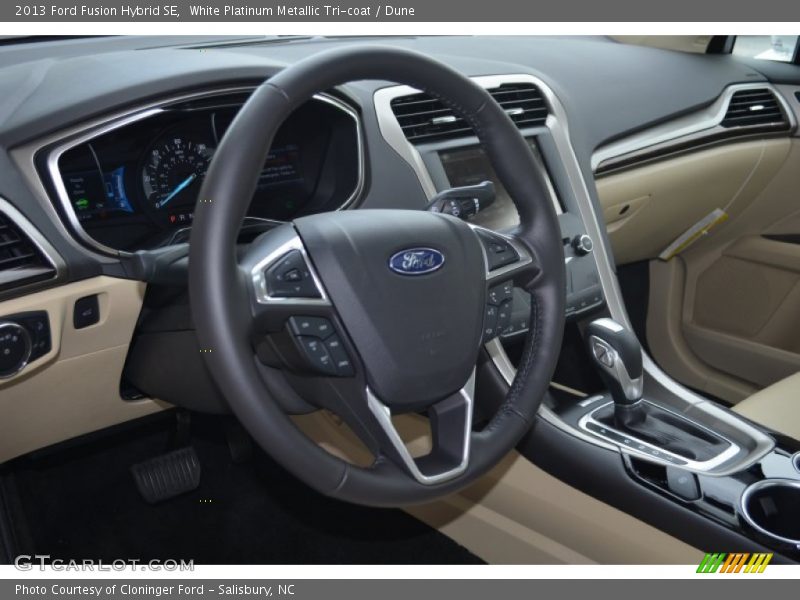 White Platinum Metallic Tri-coat / Dune 2013 Ford Fusion Hybrid SE