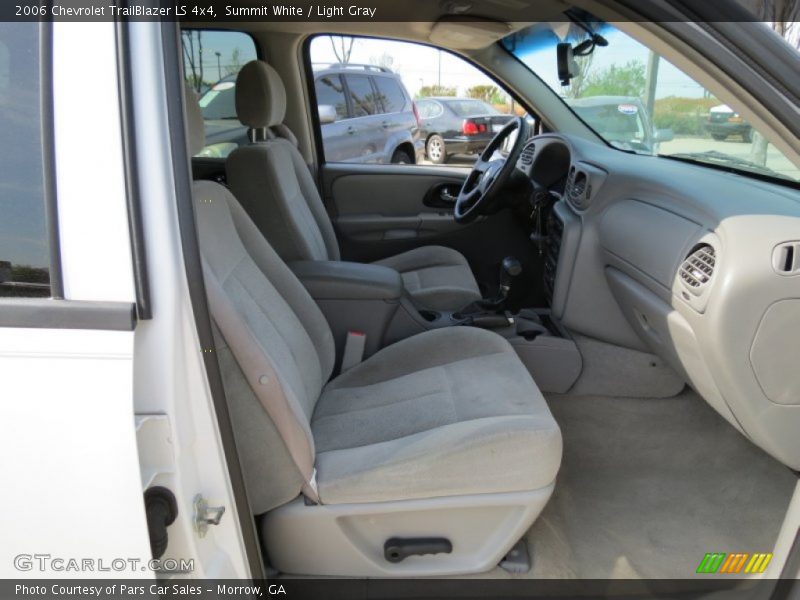Summit White / Light Gray 2006 Chevrolet TrailBlazer LS 4x4
