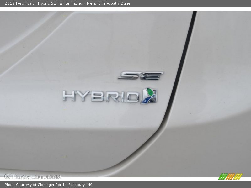 White Platinum Metallic Tri-coat / Dune 2013 Ford Fusion Hybrid SE