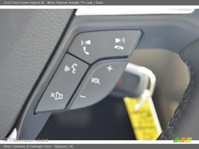 White Platinum Metallic Tri-coat / Dune 2013 Ford Fusion Hybrid SE