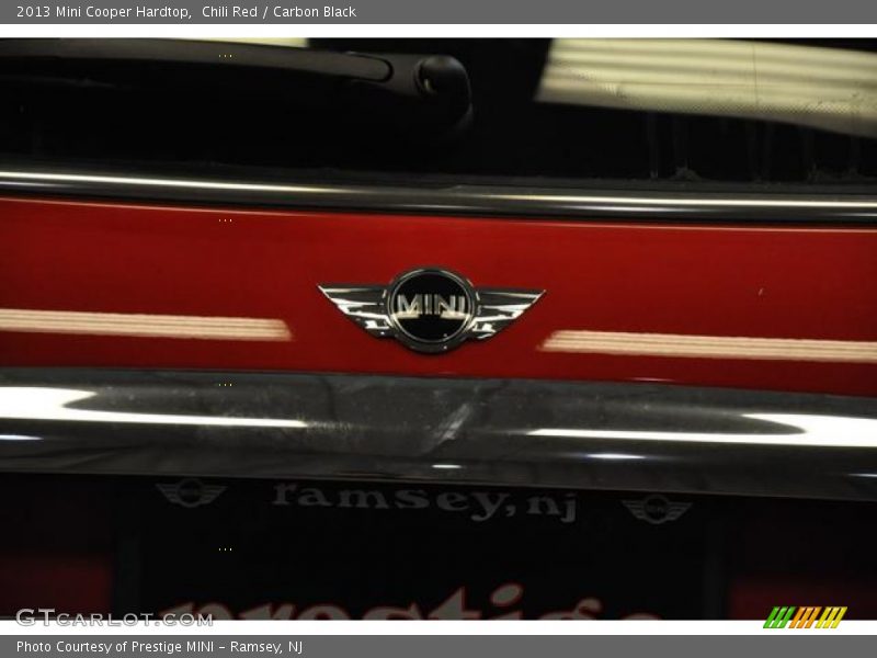 Chili Red / Carbon Black 2013 Mini Cooper Hardtop