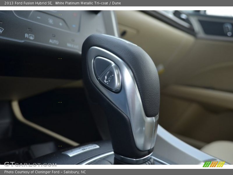 White Platinum Metallic Tri-coat / Dune 2013 Ford Fusion Hybrid SE
