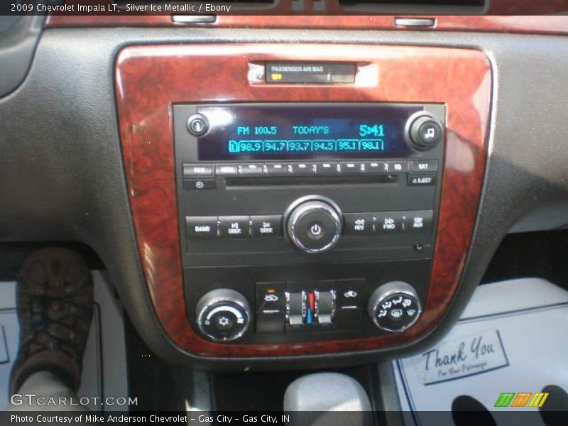 Silver Ice Metallic / Ebony 2009 Chevrolet Impala LT