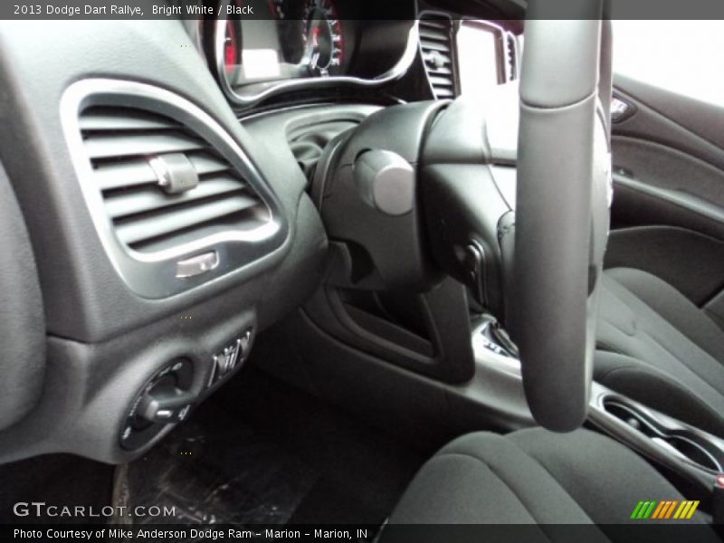 Bright White / Black 2013 Dodge Dart Rallye