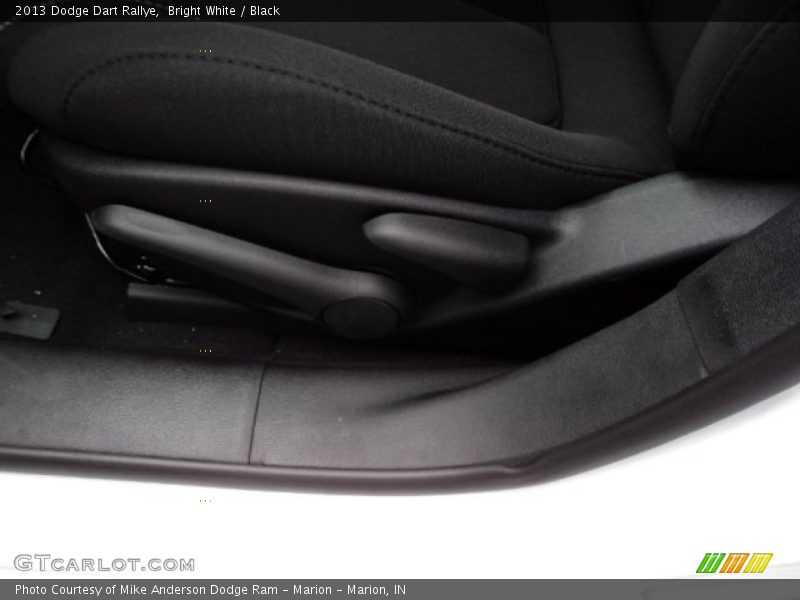 Bright White / Black 2013 Dodge Dart Rallye