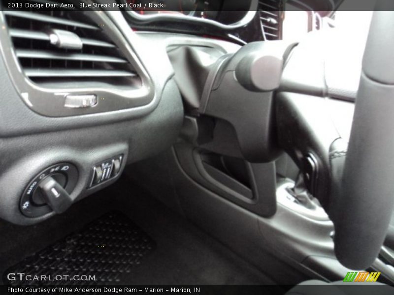 Blue Streak Pearl Coat / Black 2013 Dodge Dart Aero