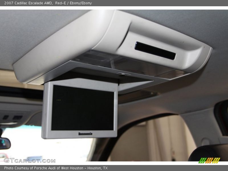 Entertainment System of 2007 Escalade AWD