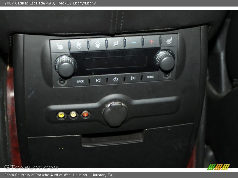 Controls of 2007 Escalade AWD