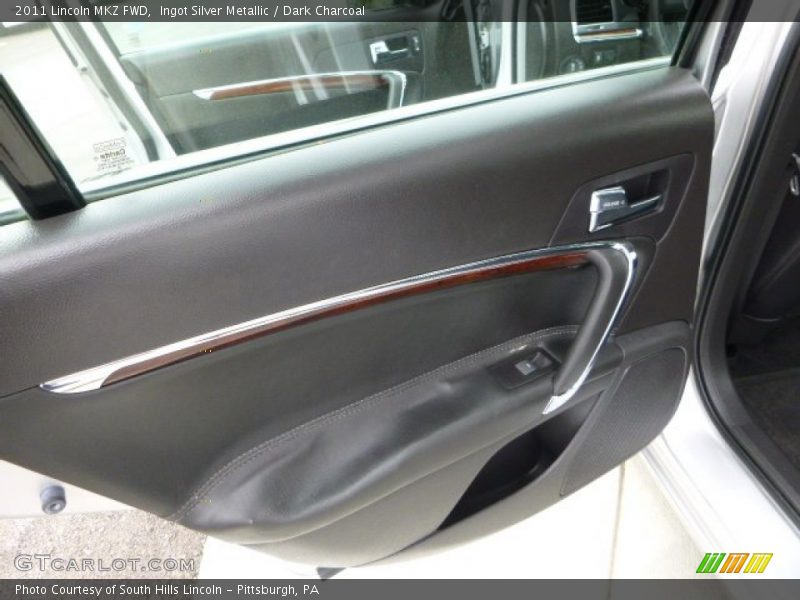 Door Panel of 2011 MKZ FWD