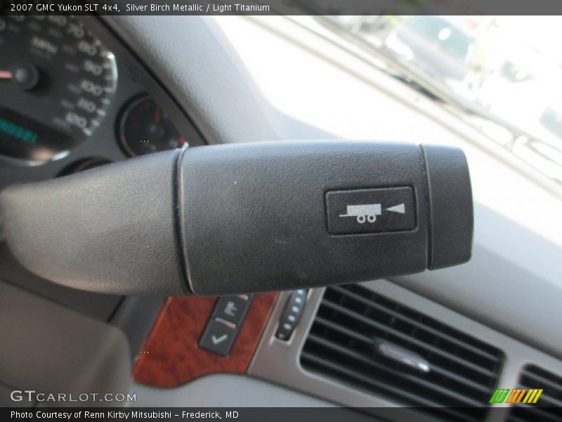 Silver Birch Metallic / Light Titanium 2007 GMC Yukon SLT 4x4