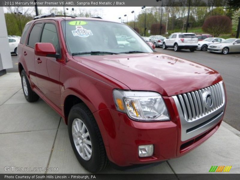 Front 3/4 View of 2011 Mariner Premier V6 AWD