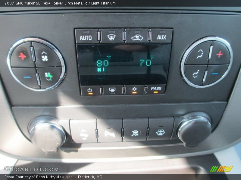 Silver Birch Metallic / Light Titanium 2007 GMC Yukon SLT 4x4