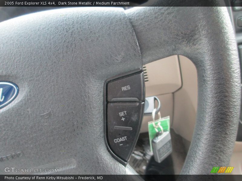 Dark Stone Metallic / Medium Parchment 2005 Ford Explorer XLS 4x4