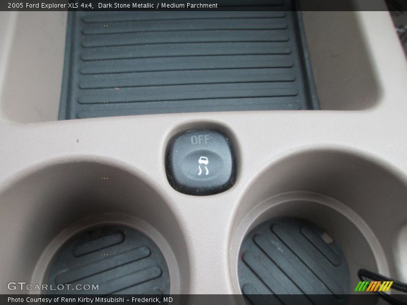 Dark Stone Metallic / Medium Parchment 2005 Ford Explorer XLS 4x4