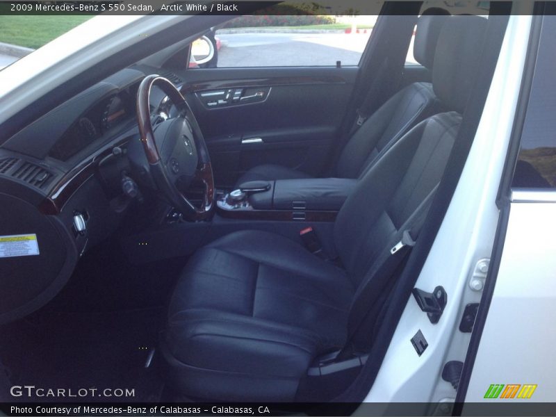 Arctic White / Black 2009 Mercedes-Benz S 550 Sedan