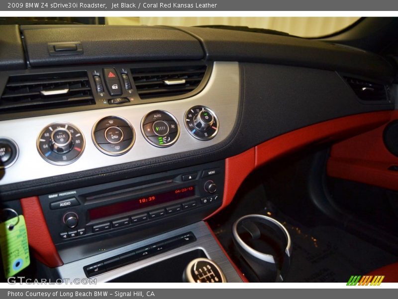 Controls of 2009 Z4 sDrive30i Roadster