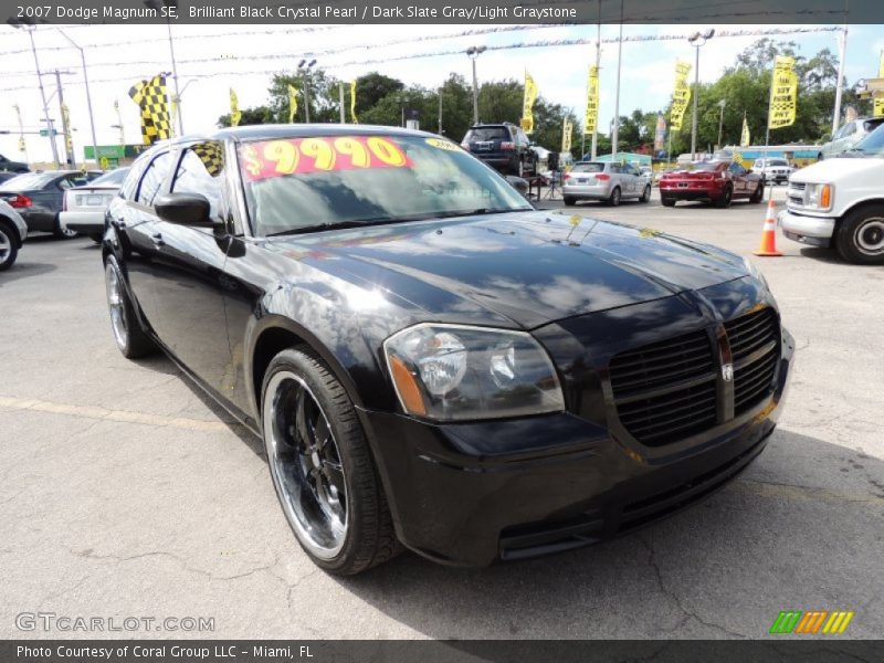 Brilliant Black Crystal Pearl / Dark Slate Gray/Light Graystone 2007 Dodge Magnum SE