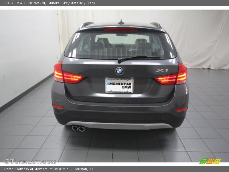 Mineral Grey Metallic / Black 2014 BMW X1 sDrive28i