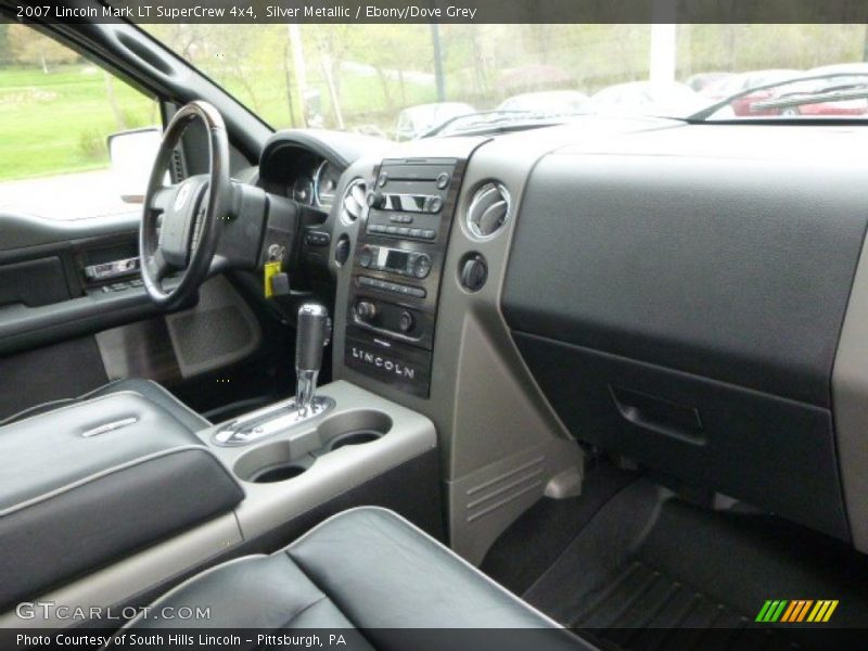 Dashboard of 2007 Mark LT SuperCrew 4x4