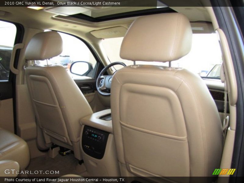 Onyx Black / Cocoa/Light Cashmere 2010 GMC Yukon XL Denali
