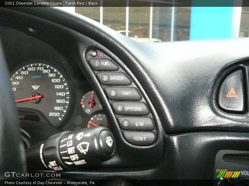 Torch Red / Black 2001 Chevrolet Corvette Coupe