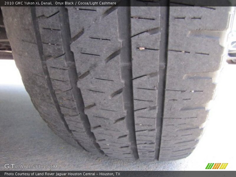 Onyx Black / Cocoa/Light Cashmere 2010 GMC Yukon XL Denali