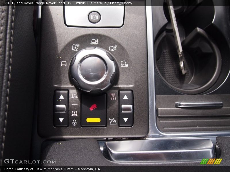 Controls of 2011 Range Rover Sport HSE