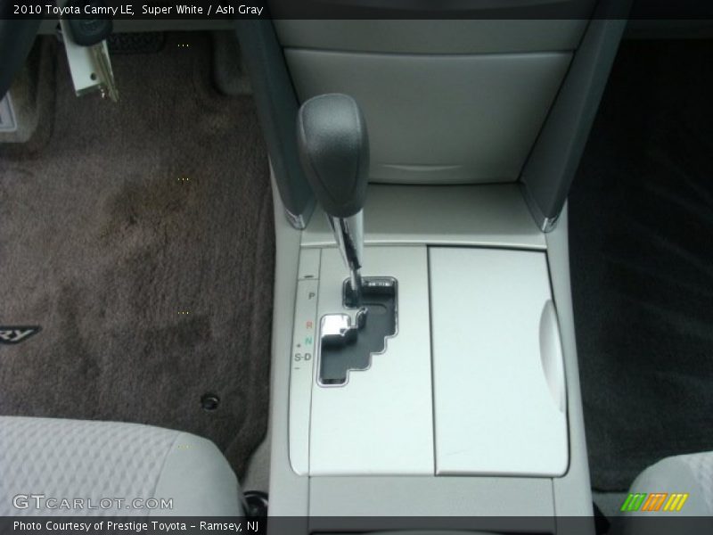 Super White / Ash Gray 2010 Toyota Camry LE
