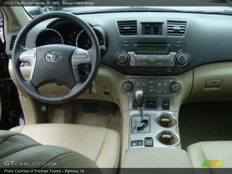 Black / Sand Beige 2010 Toyota Highlander SE 4WD