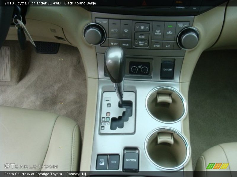Black / Sand Beige 2010 Toyota Highlander SE 4WD