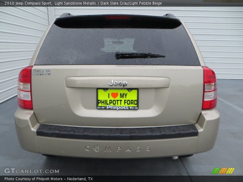 Light Sandstone Metallic / Dark Slate Gray/Light Pebble Beige 2010 Jeep Compass Sport