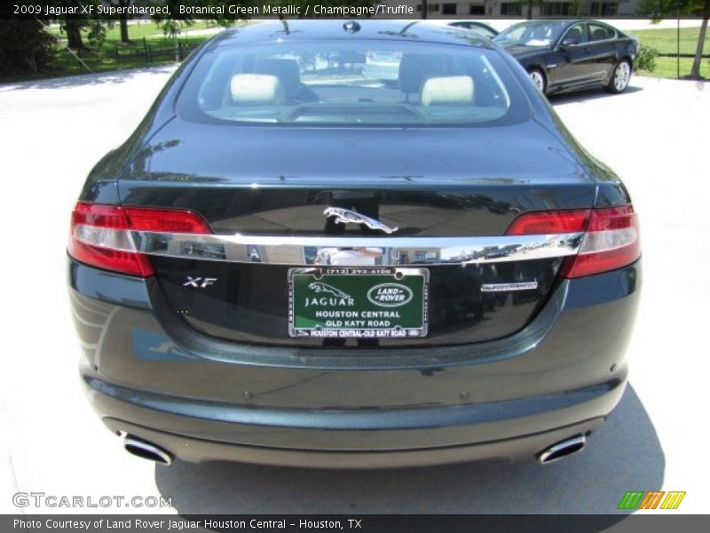 Botanical Green Metallic / Champagne/Truffle 2009 Jaguar XF Supercharged