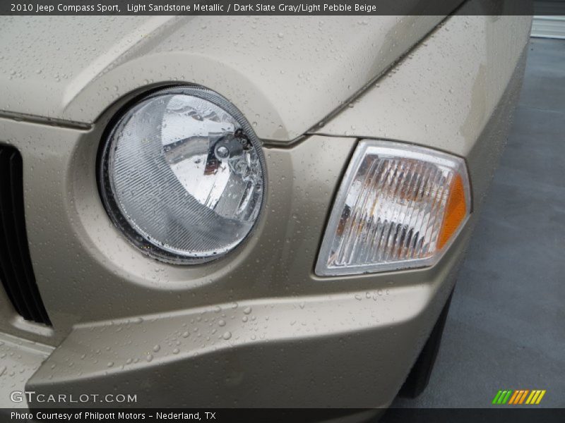 Light Sandstone Metallic / Dark Slate Gray/Light Pebble Beige 2010 Jeep Compass Sport