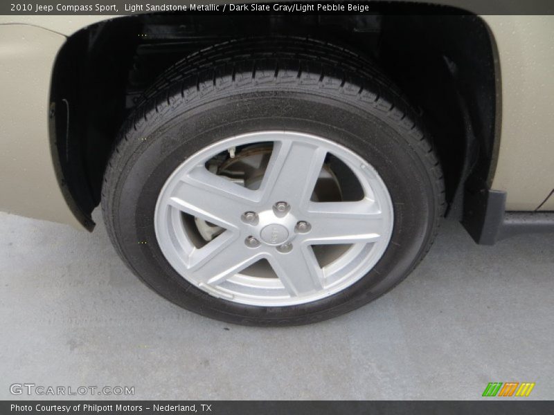 Light Sandstone Metallic / Dark Slate Gray/Light Pebble Beige 2010 Jeep Compass Sport