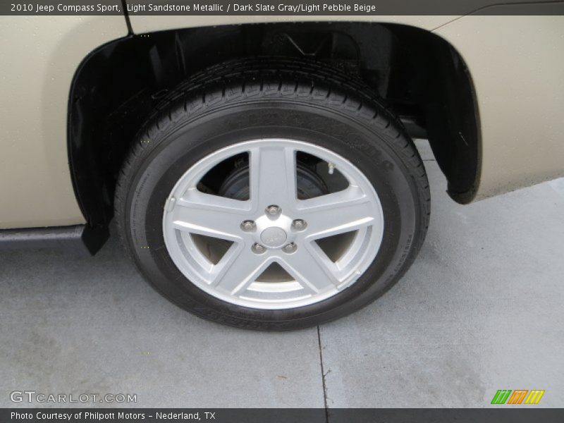 Light Sandstone Metallic / Dark Slate Gray/Light Pebble Beige 2010 Jeep Compass Sport