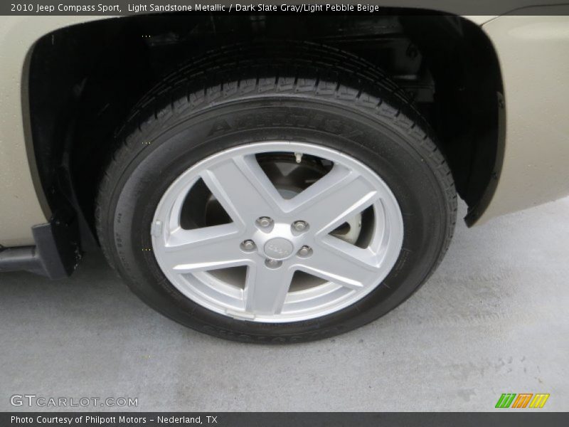 Light Sandstone Metallic / Dark Slate Gray/Light Pebble Beige 2010 Jeep Compass Sport