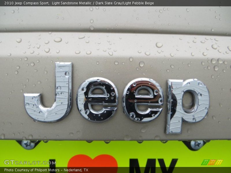 Light Sandstone Metallic / Dark Slate Gray/Light Pebble Beige 2010 Jeep Compass Sport