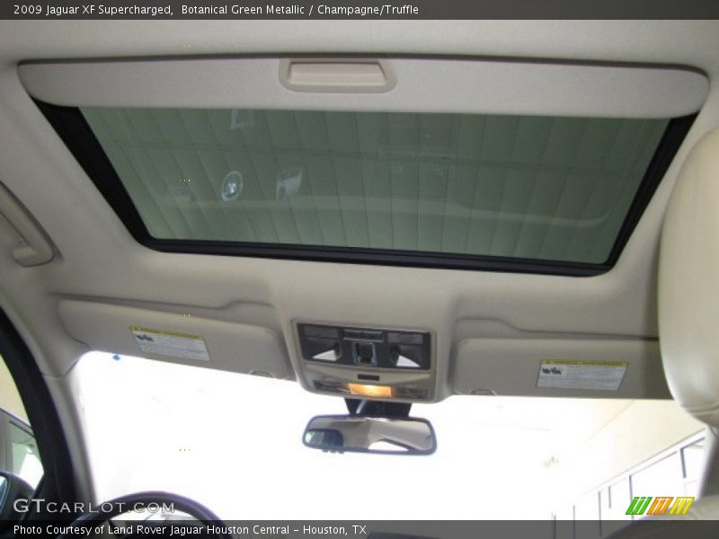 Sunroof of 2009 XF Supercharged