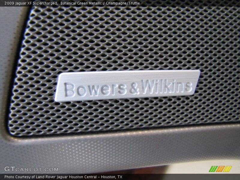 Audio System of 2009 XF Supercharged