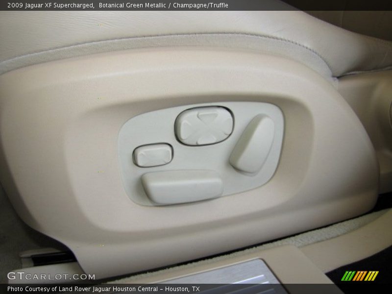 Controls of 2009 XF Supercharged