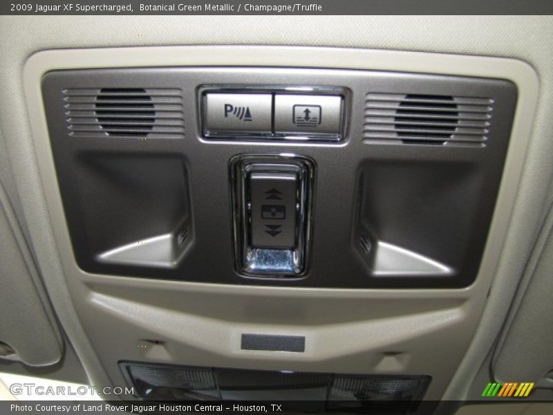 Controls of 2009 XF Supercharged