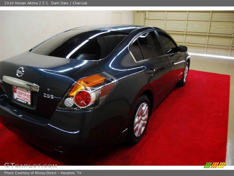Dark Slate / Charcoal 2010 Nissan Altima 2.5 S