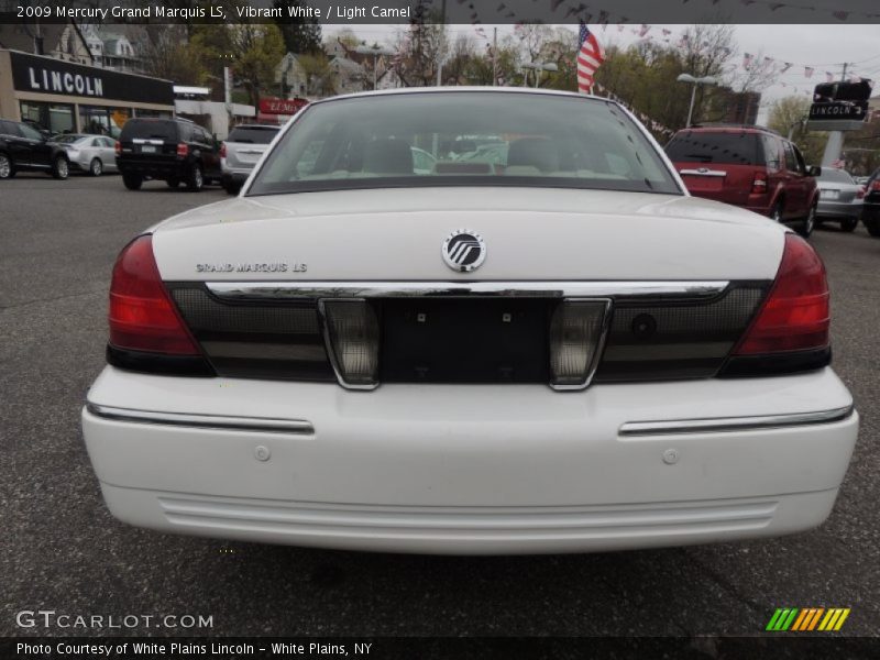 Vibrant White / Light Camel 2009 Mercury Grand Marquis LS